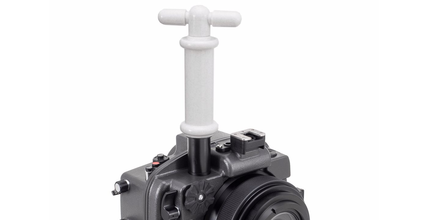 Vacuum leak sensor (reduced by pump)